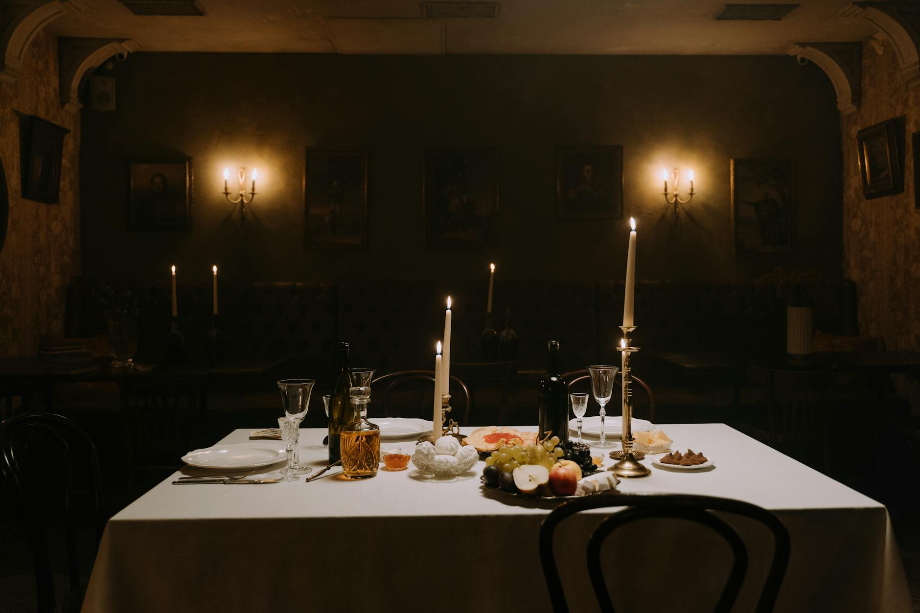 intimate candlelight dinner