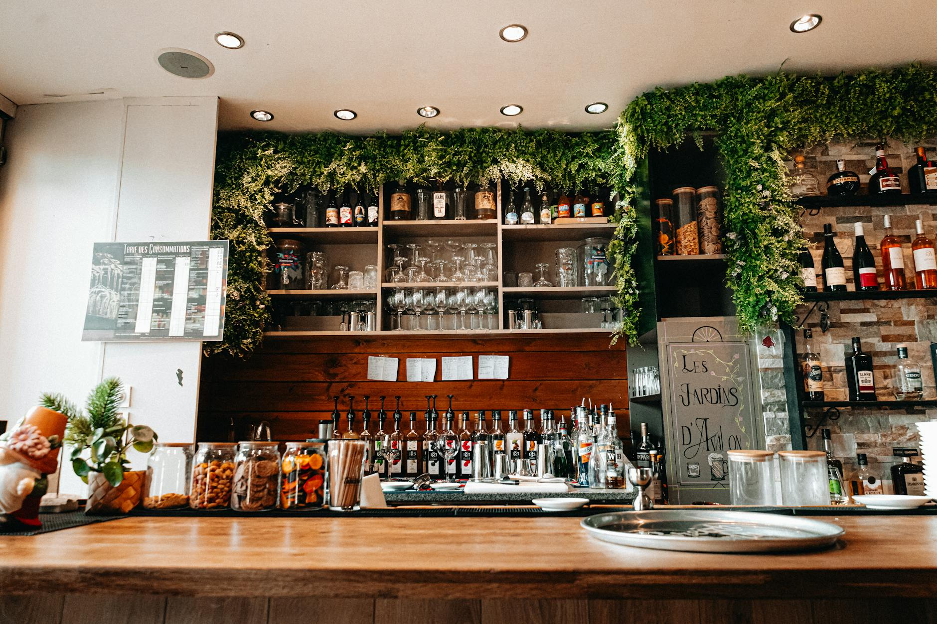 sustainable cocktail bar